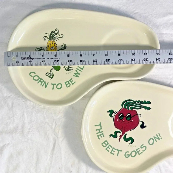 Vintage 2003 WMG the Beet Goes On and Corn To Be Wild Lunch/Snack Plates - Picture 7 of 10